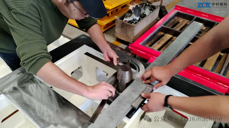 ZCJK సౌదీ క్లయింట్‌కు హై-ప్రెసిషన్ కస్టమ్ మోల్డ్‌లను అందిస్తుంది